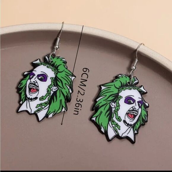 BEETLEJUICE Movie Whimsical Novelty Halloween Earrings - Picture 3 of 3